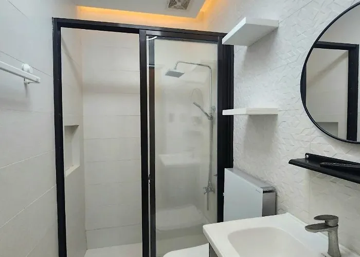 Casa vacanze Movie Screen& 4rooms Private House Near J Park *