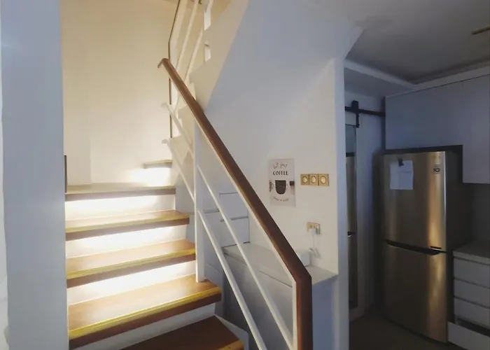 Casa vacanze Movie Screen& 4rooms Private House Near J Park Cebu