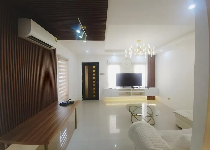 Casa vacanze Movie Screen& 4rooms Private House Near J Park