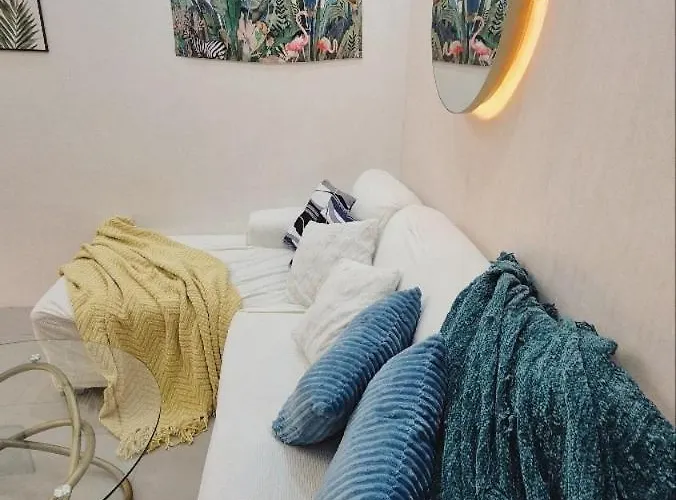 Movie Screen& 4rooms Private House Near J Park * Cebu